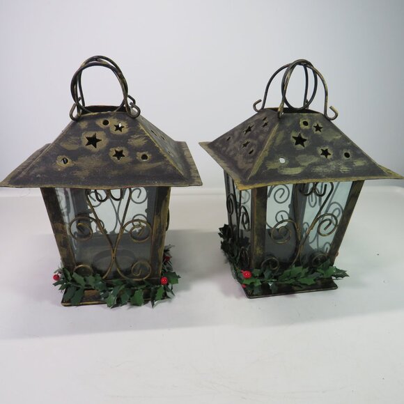 Metal (2) Lanterns Rustic Star cutouts (Holly removable) Glass inserts Door open - Picture 1 of 8